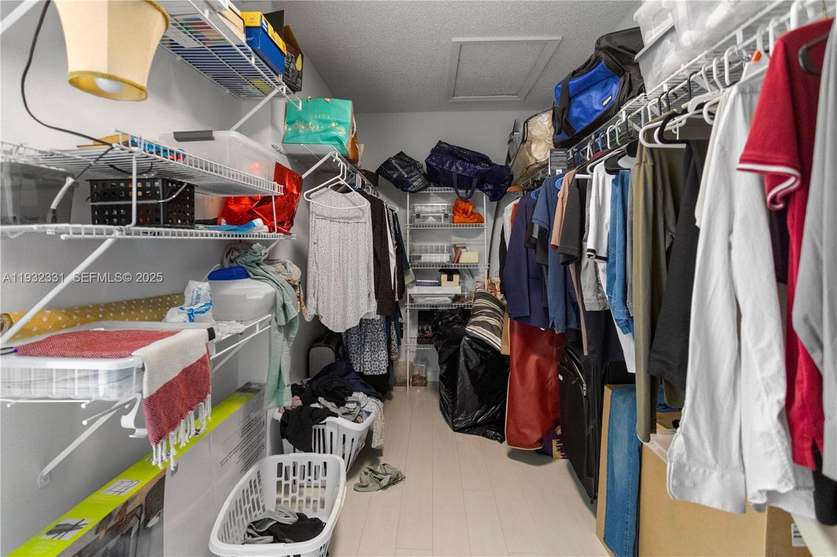 Interior, Walk-in Closets