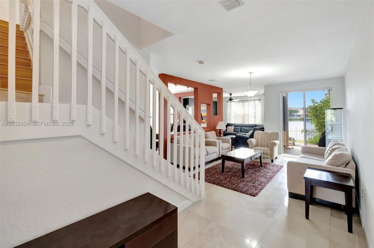Interior, Living room, Pendant Lights
