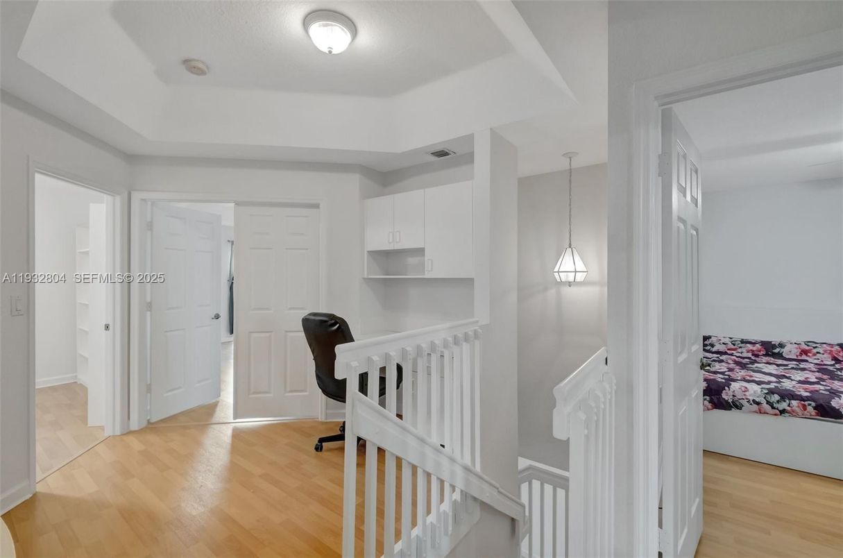 Home Office, Interior, Pendant Lights, Wood Texture Flooring