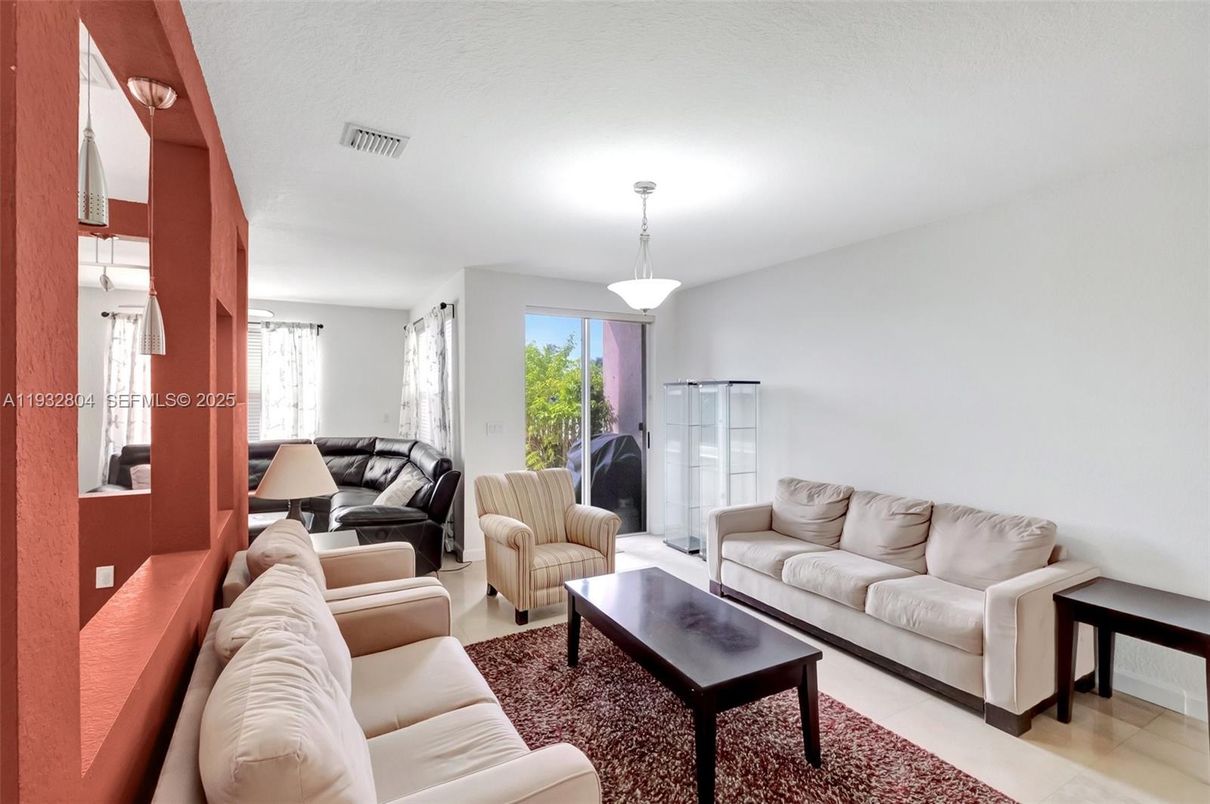 Interior, Living room, Pendant Lights