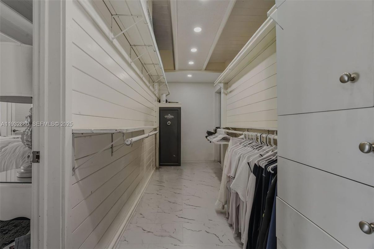 Interior, Marble, Recessed Lighting