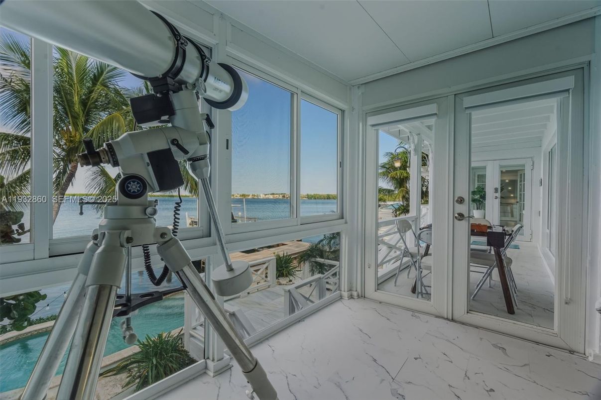 Fitness Equipment, Interior, Marble, Sun Room, Water