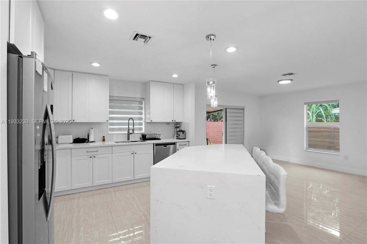 Interior, Kitchen, Pendant Lights, Recessed Lighting, Stainless Steel Appliances