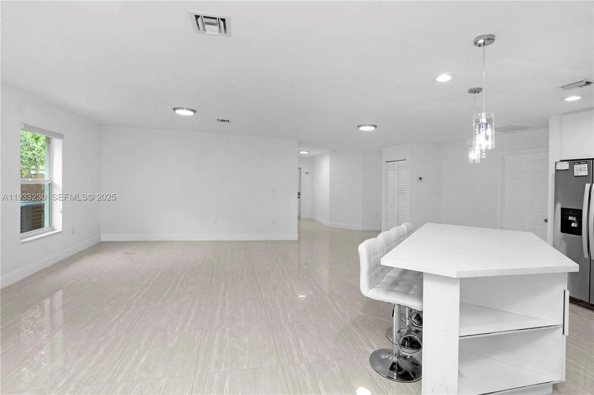 Empty room, Interior, Kitchen, Pendant Lights, Recessed Lighting