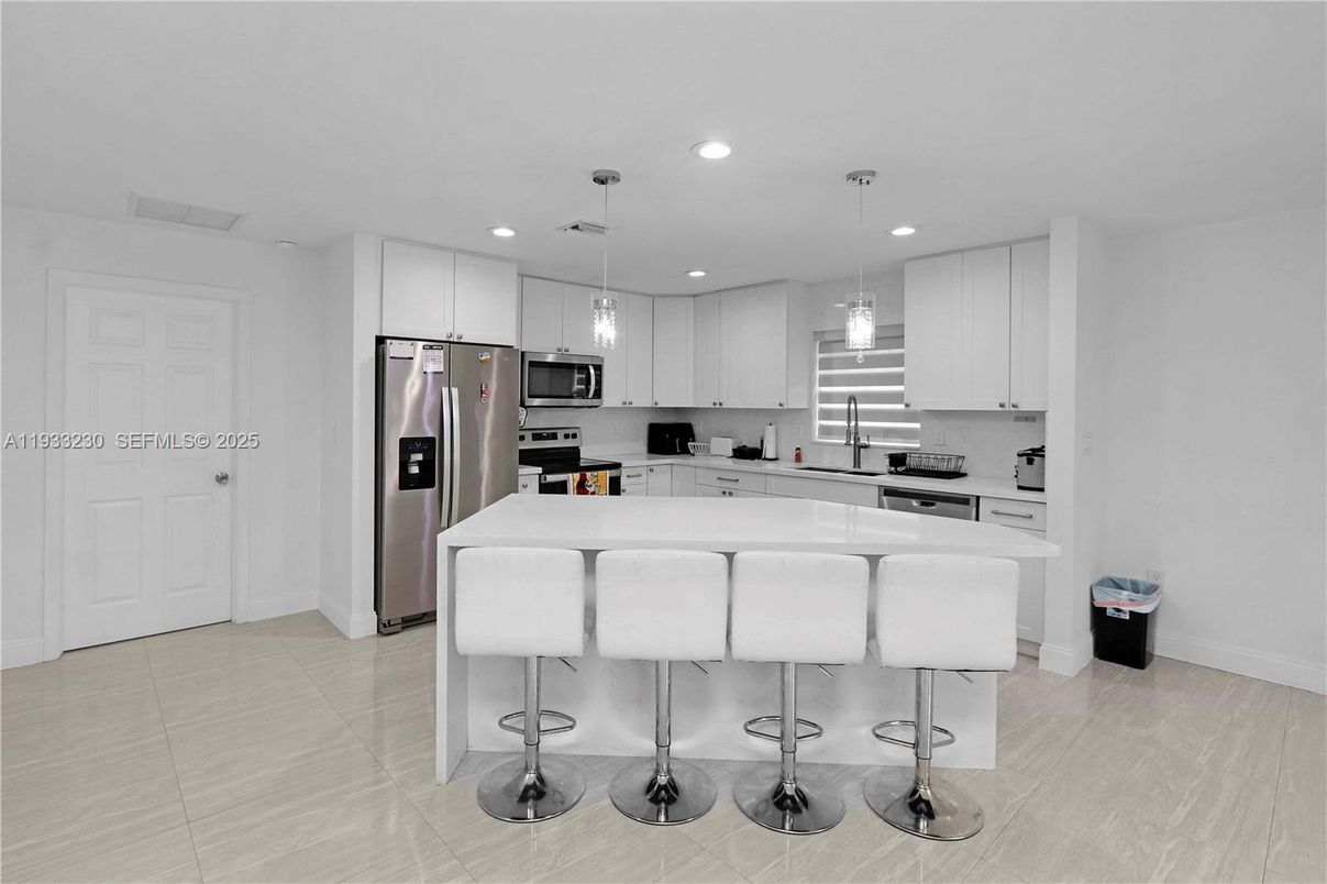 Interior, Kitchen, Pendant Lights, Recessed Lighting, Stainless Steel Appliances