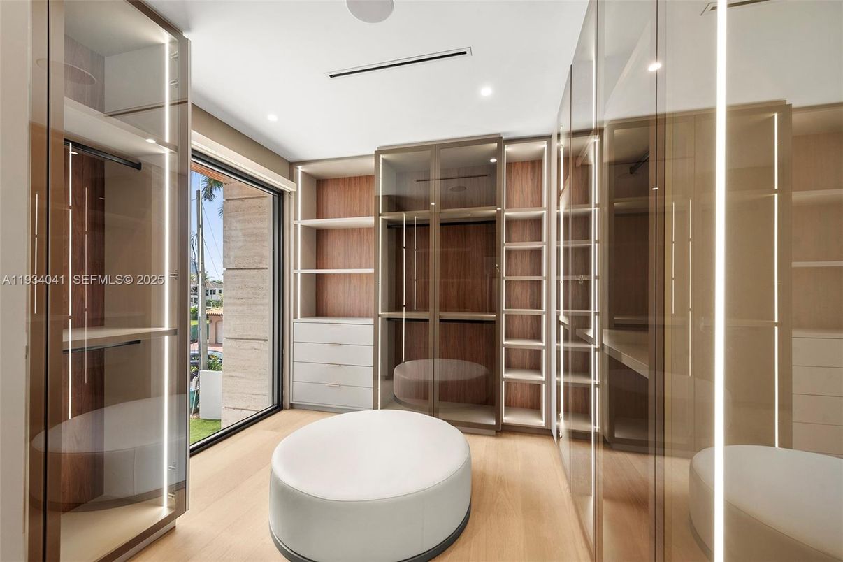 Interior, Recessed Lighting, Walk-in Closets, Wood Texture Flooring