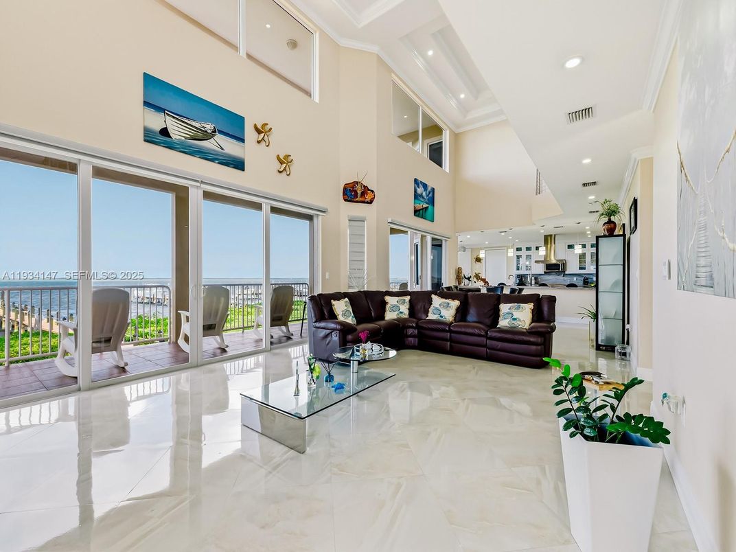 Interior, Living room, Marble, Recessed Lighting, Water