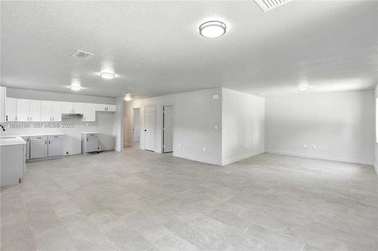 Empty room, Interior, Kitchen, Washer