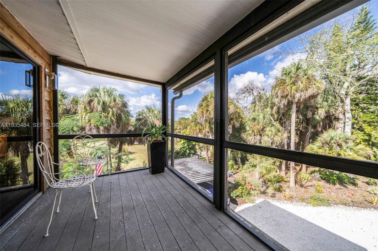 Interior, Sun Room, Wood Texture Flooring