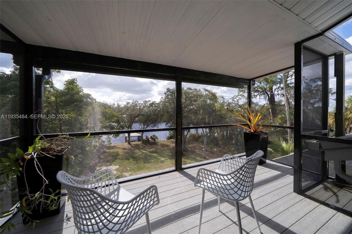 Interior, Sun Room, Wood Texture Flooring