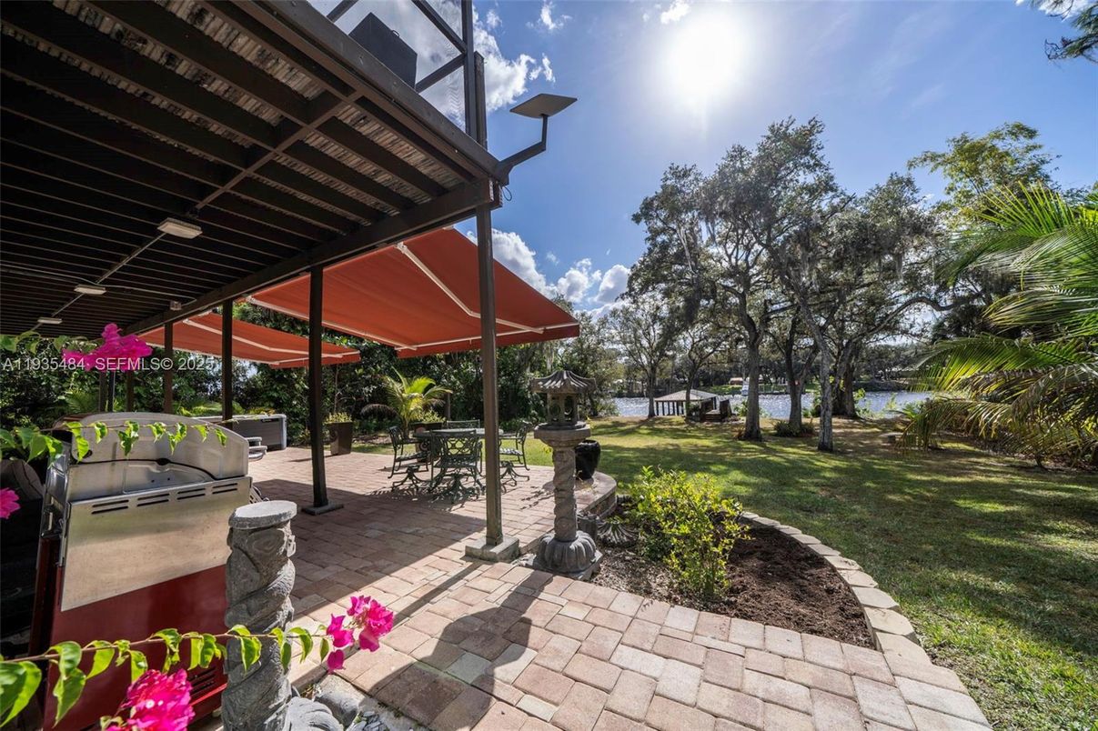 Backyard, Exterior, Water