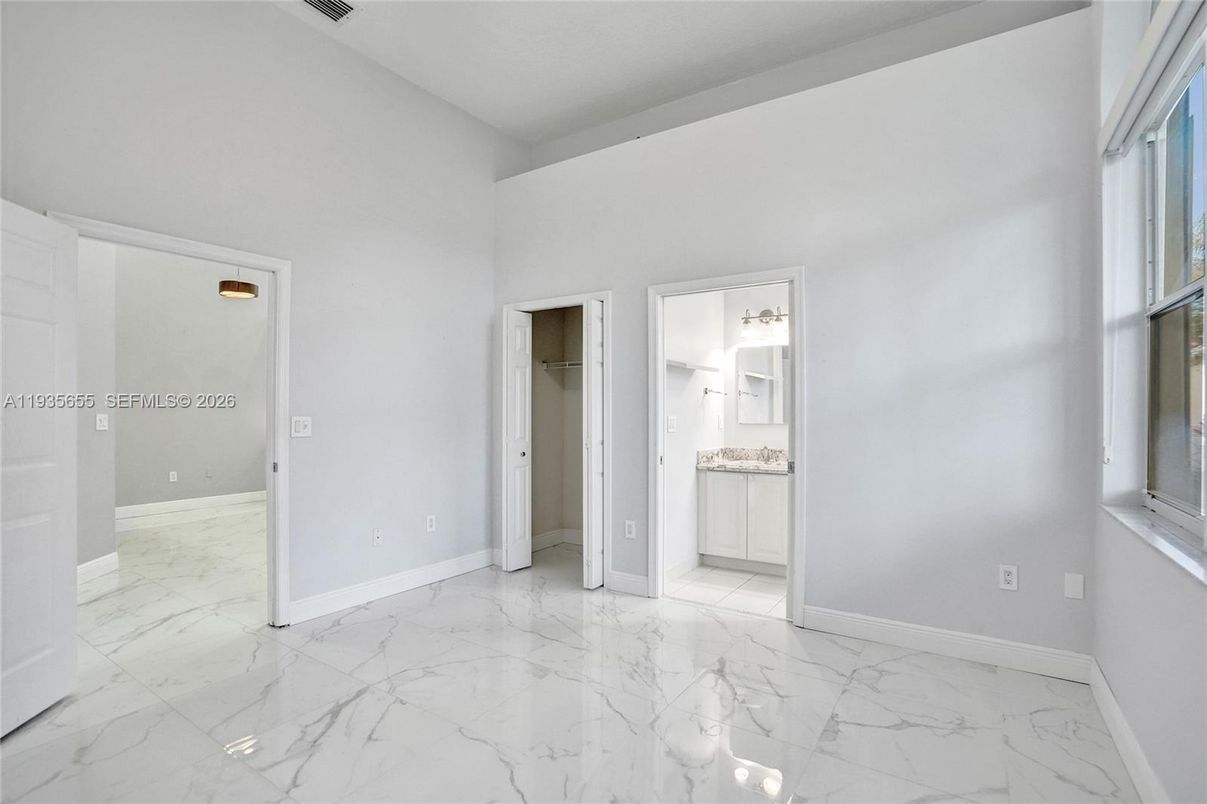 Empty room, Interior, Marble