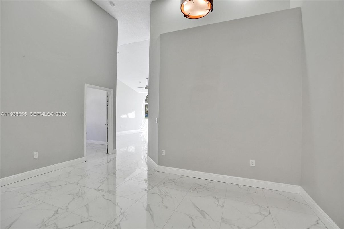 Empty room, Interior, Marble