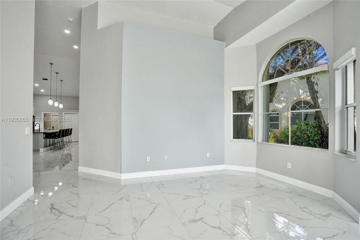 Dining room, Empty room, Interior, Marble, Pendant Lights, Recessed Lighting