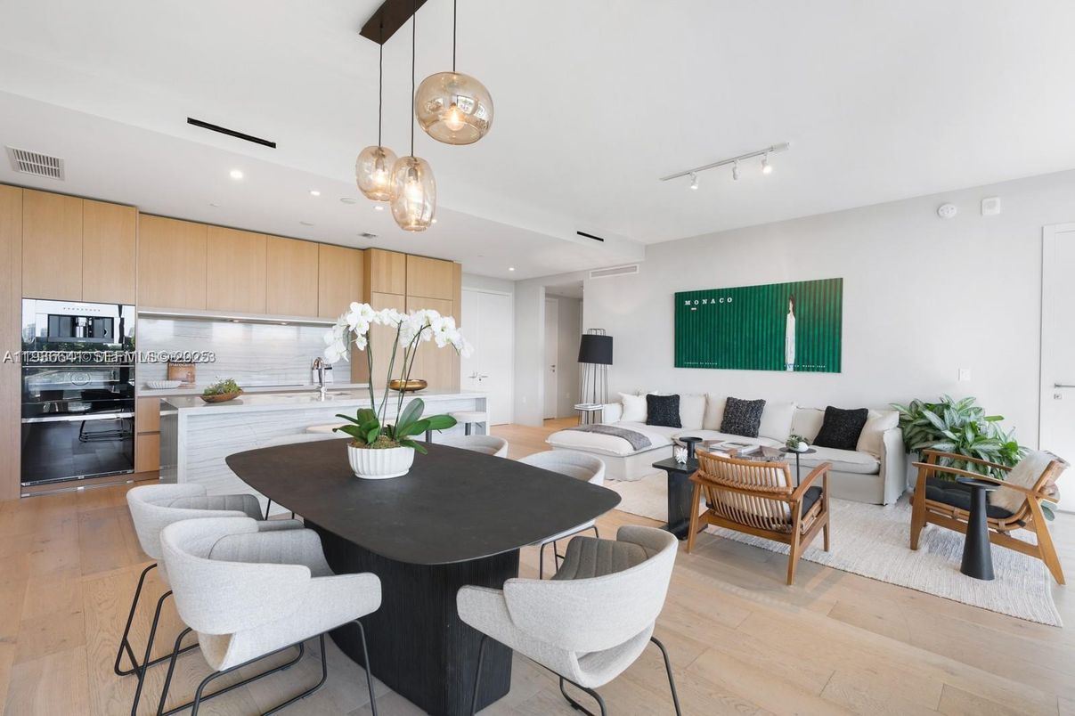 Dining room, Interior, Kitchen, Living room, Pendant Lights, Recessed Lighting, Stainless Steel Appliances, Wood Texture Flooring