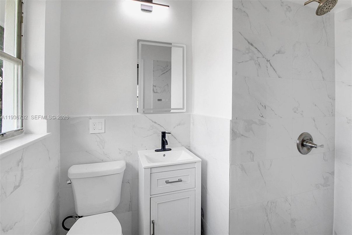 Bathroom, Interior, Marble Walls