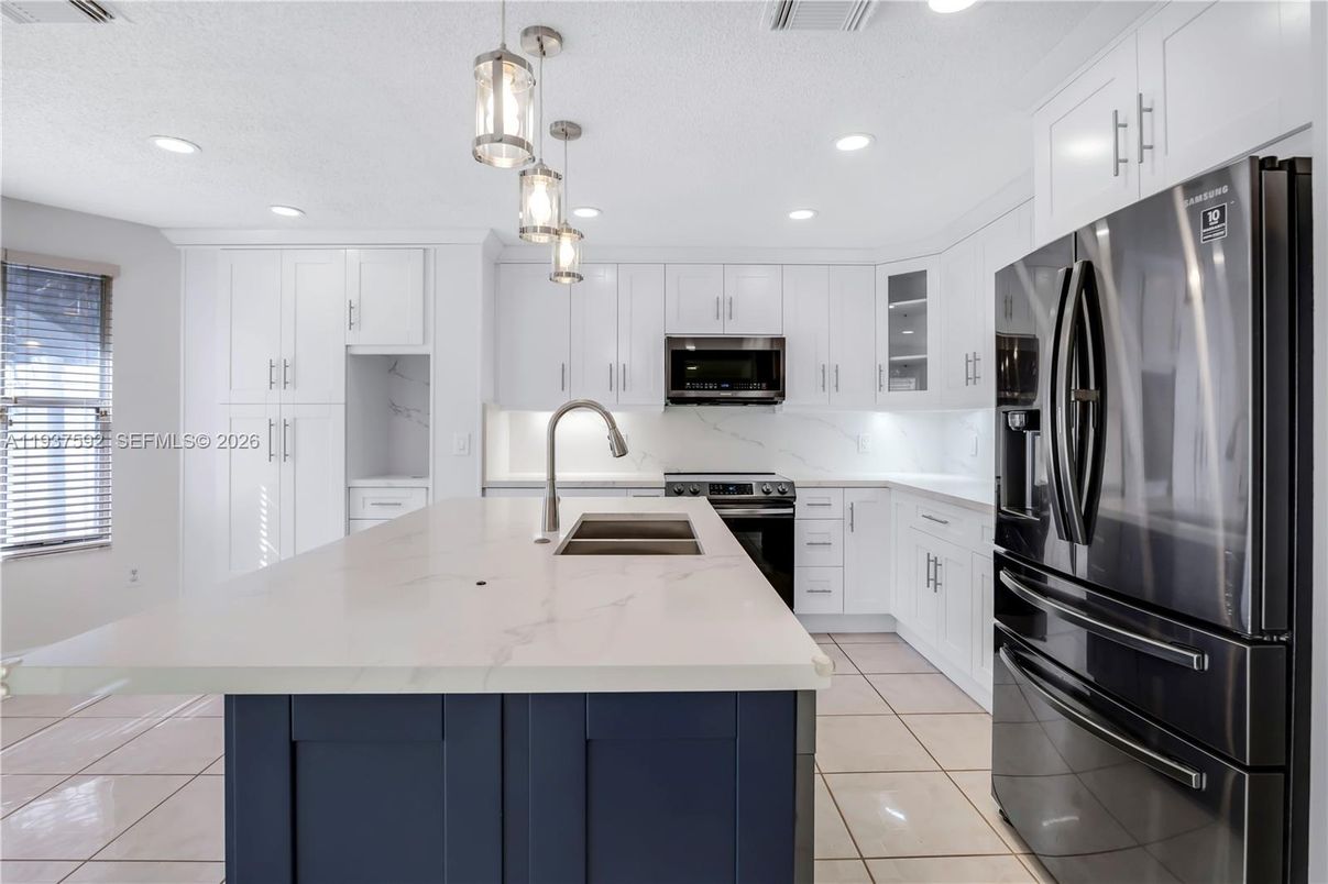 Interior, Kitchen, Pendant Lights, Recessed Lighting, Stainless Steel Appliances