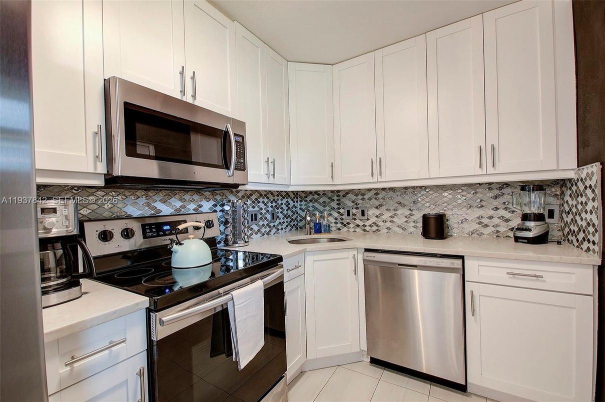 Interior, Kitchen, Stainless Steel Appliances