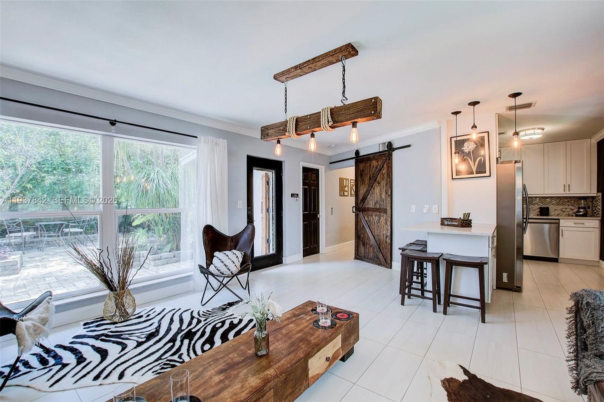 Interior, Kitchen, Living room, Pendant Lights, Stainless Steel Appliances