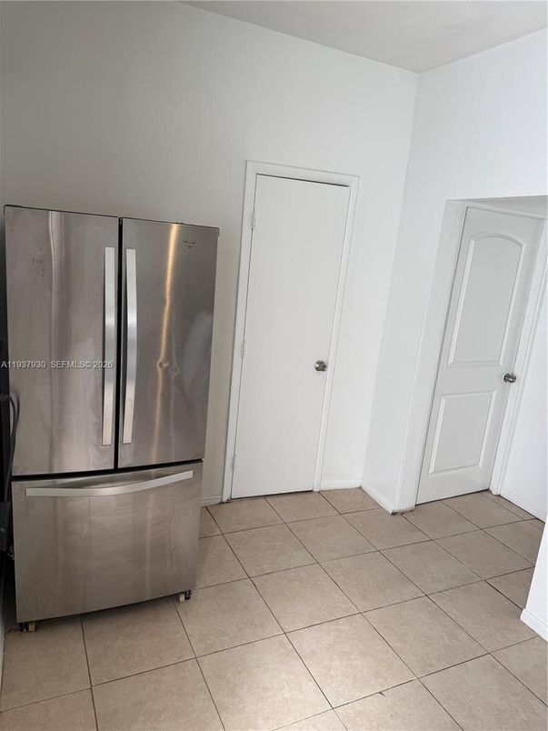 Interior, Stainless Steel Appliances