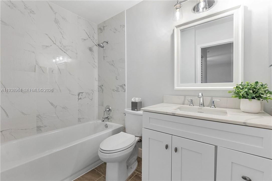 Bathroom, Interior, Marble Walls