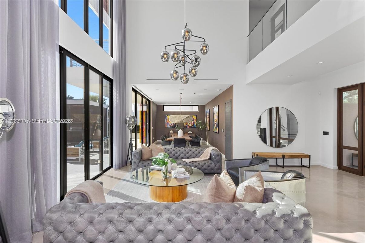 Dining room, Interior, Living room, Pendant Lights, Recessed Lighting