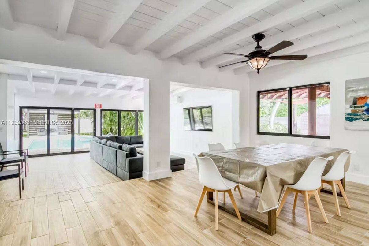 Dining room, Interior, Living room, Recessed Lighting, Wood Texture Flooring