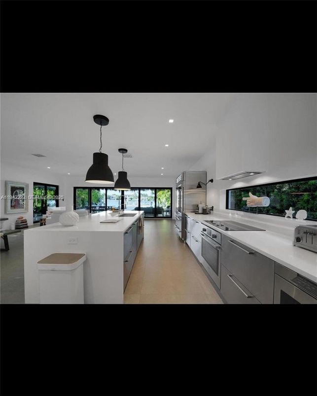 Interior, Kitchen, Pendant Lights, Recessed Lighting, Stainless Steel Appliances