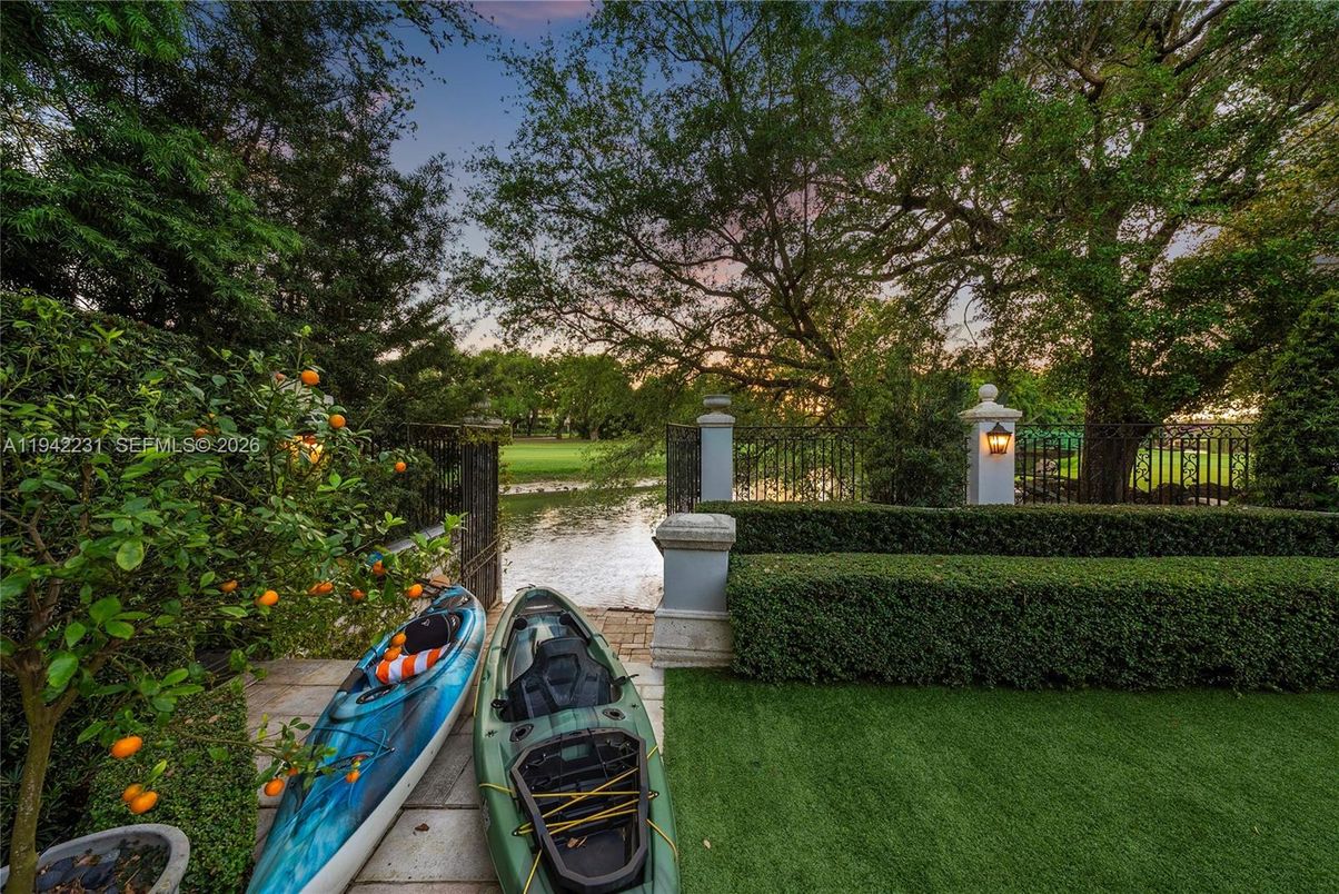 Backyard, Exterior, Water