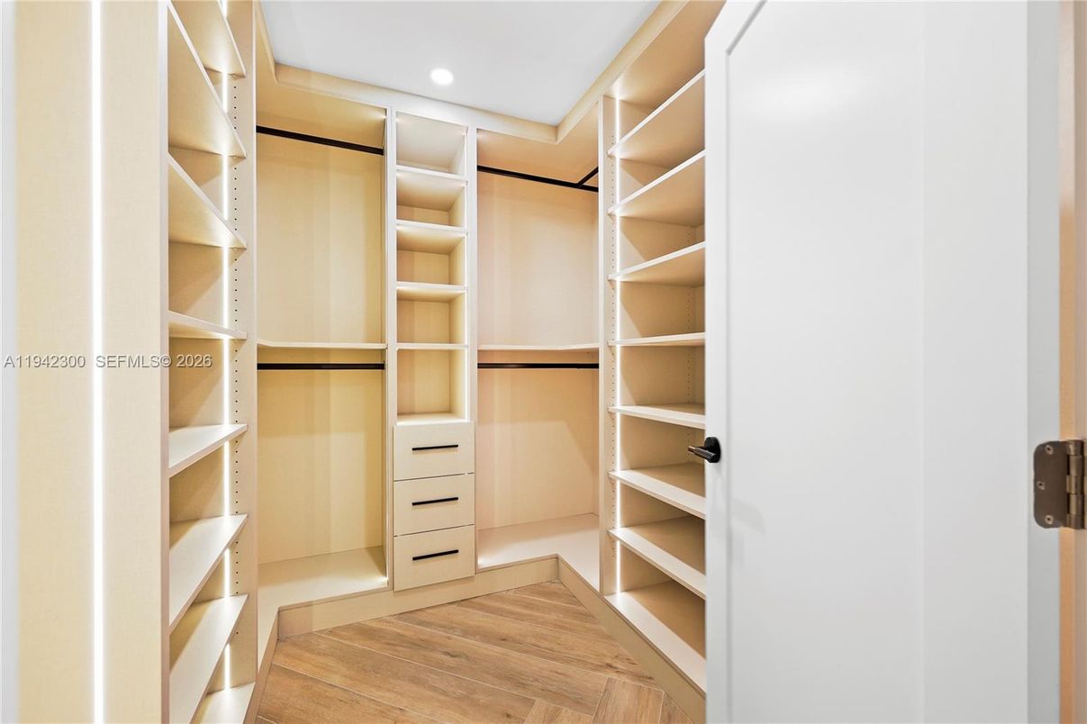Interior, Recessed Lighting, Walk-in Closets, Wood Texture Flooring