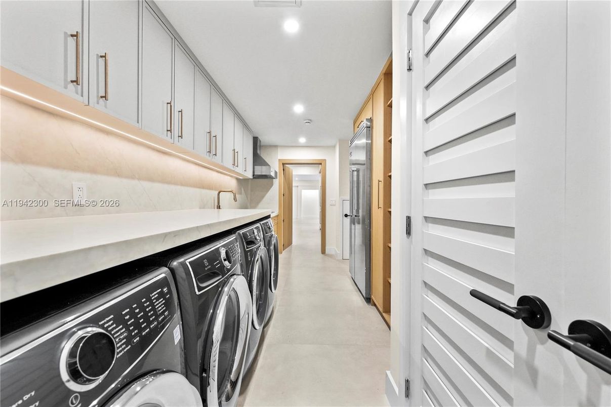 Interior, Recessed Lighting, Washer