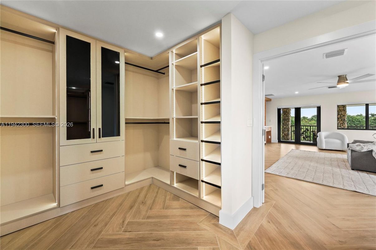 Interior, Recessed Lighting, Walk-in Closets, Wood Texture Flooring