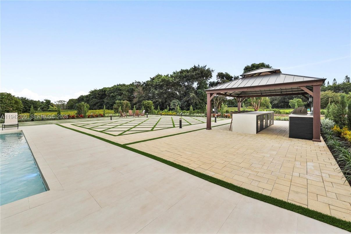 Backyard, Exterior, Pool