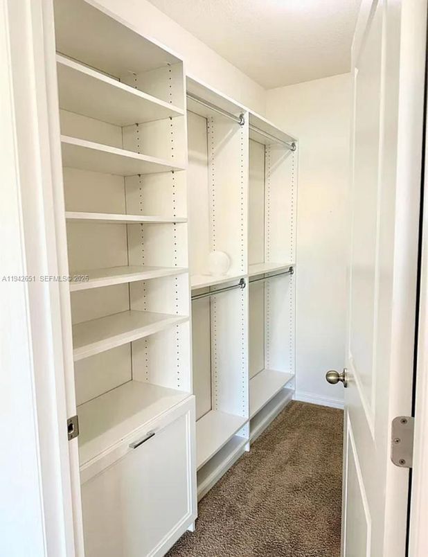 Interior, Walk-in Closets