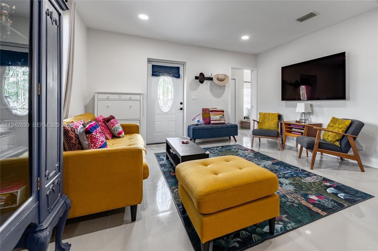 Interior, Living room, Recessed Lighting