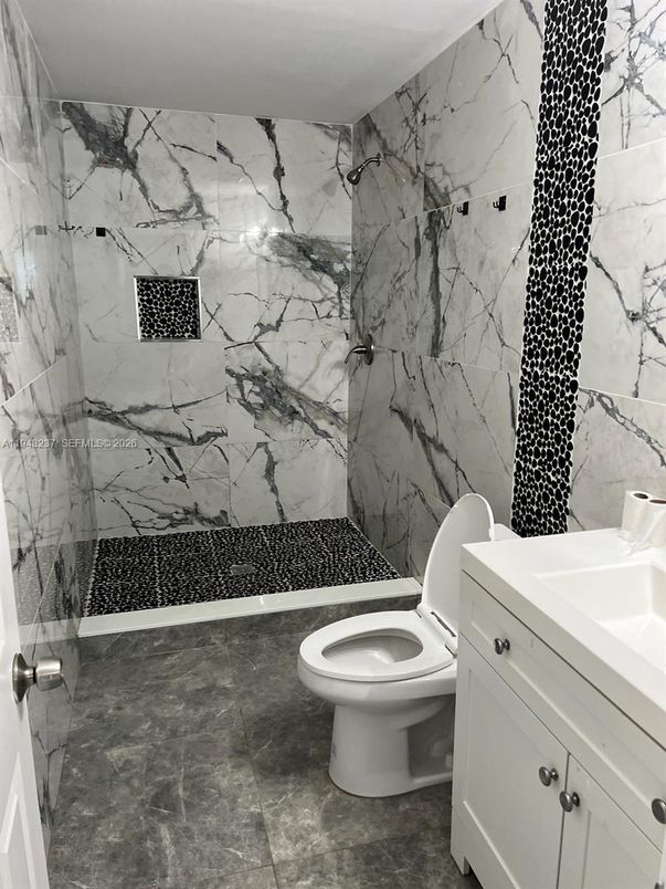 Bathroom, Interior, Marble Walls