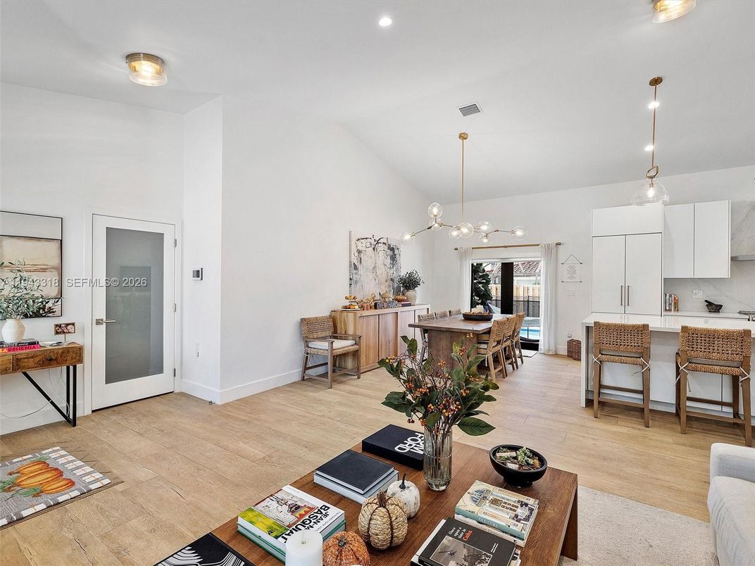 Dining room, Interior, Kitchen, Pendant Lights, Recessed Lighting, Wood Texture Flooring