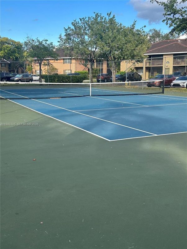 Exterior, Tennis Courts