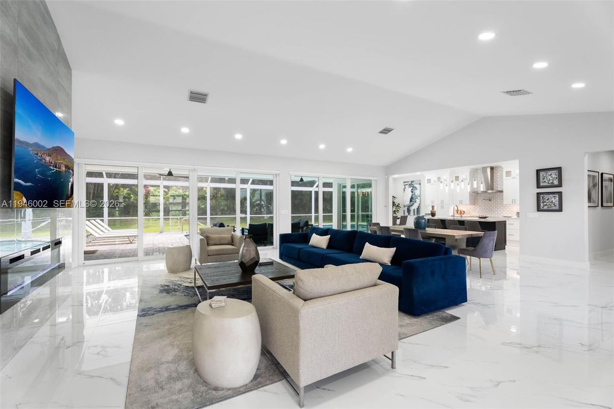 Dining room, Interior, Living room, Marble, Recessed Lighting