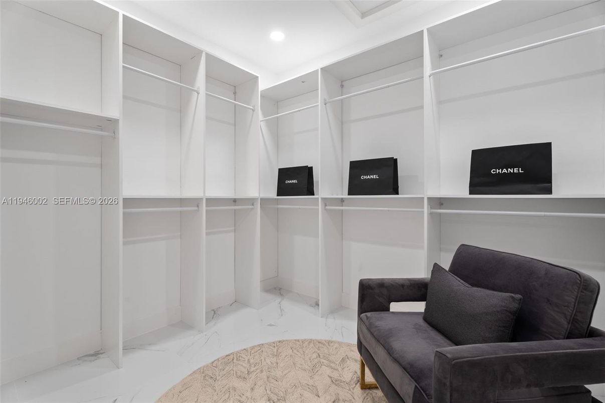 Interior, Recessed Lighting, Walk-in Closets