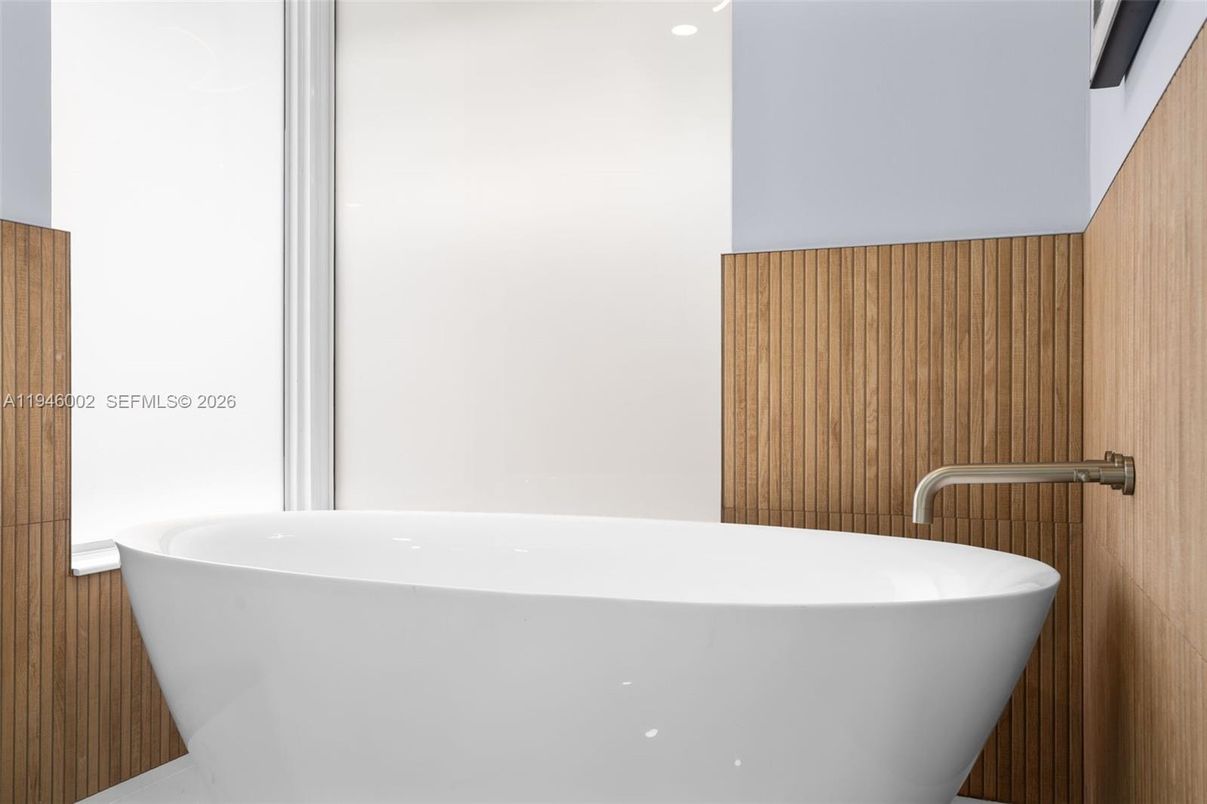 Bathroom, Free Standing Baths, Interior, Wooden Walls