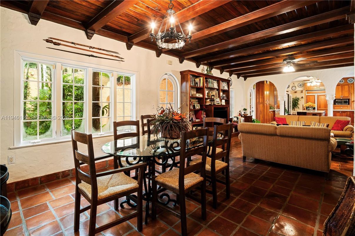 Chandelier, Dining room, Interior, Living room, Wooden Beams, Wooden Ceilings
