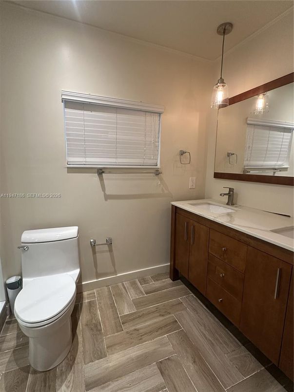 Bathroom, Interior, Pendant Lights, Wood Texture Flooring
