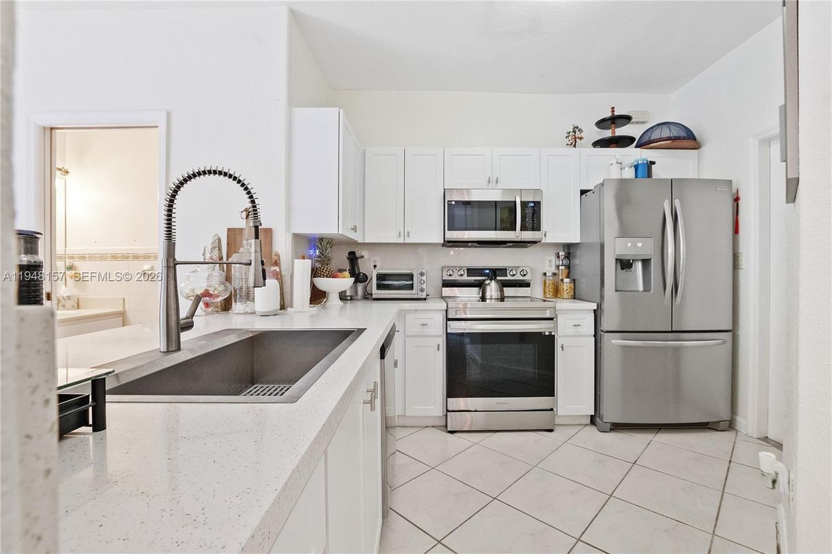 Interior, Kitchen, Stainless Steel Appliances