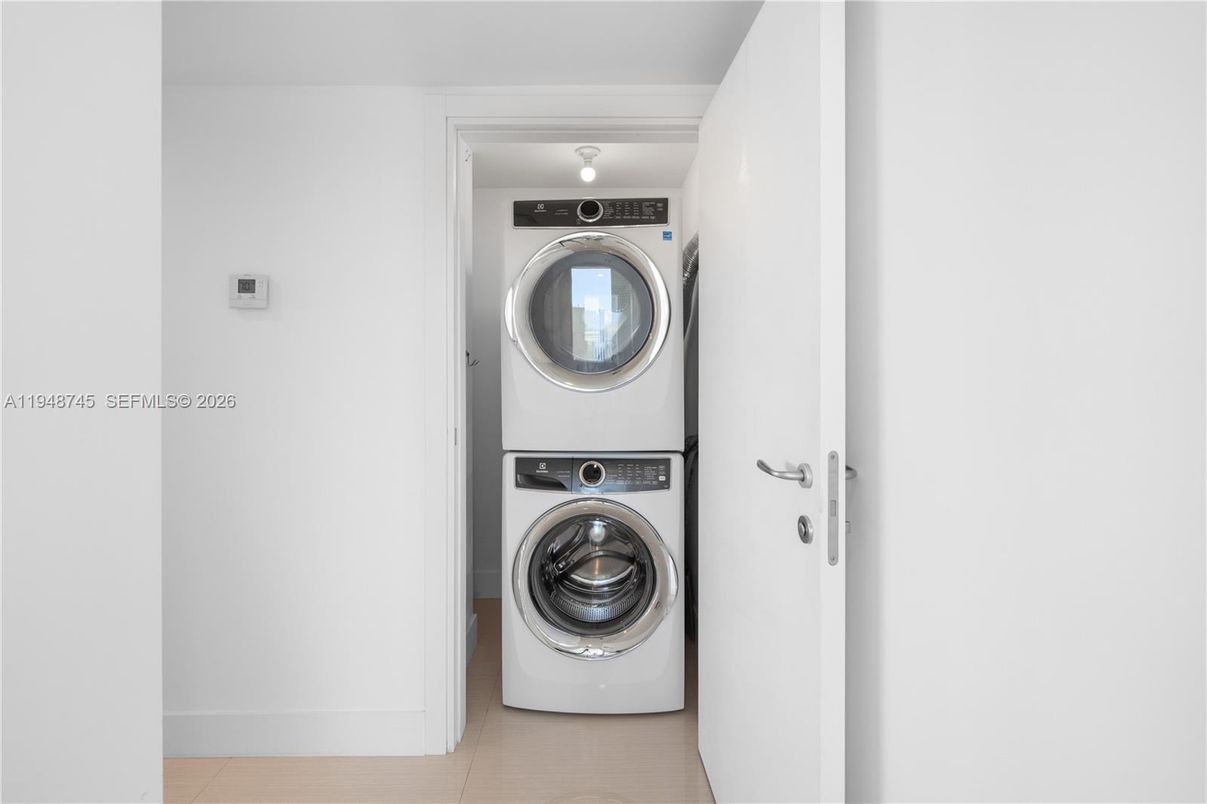 Interior, Utility Closets, Washer