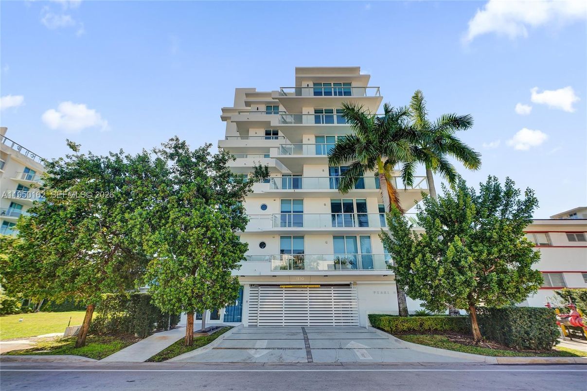 Exterior, Facade, Condo Building