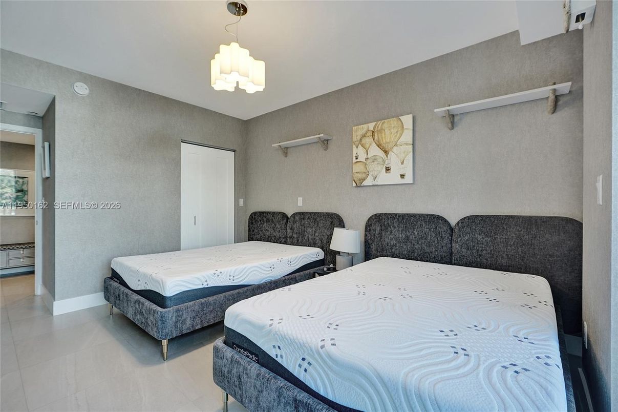 Bedroom, Chandelier, Interior, Pendant Lights