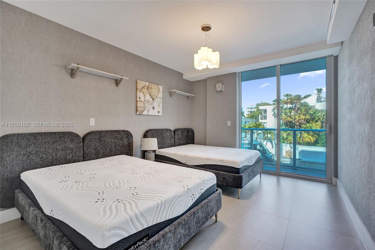 Bedroom, Interior, Pendant Lights