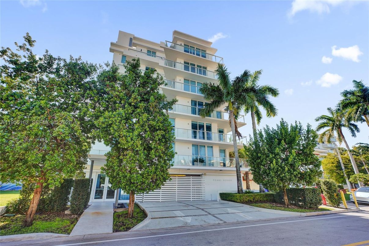 Exterior, Facade, Condo Building