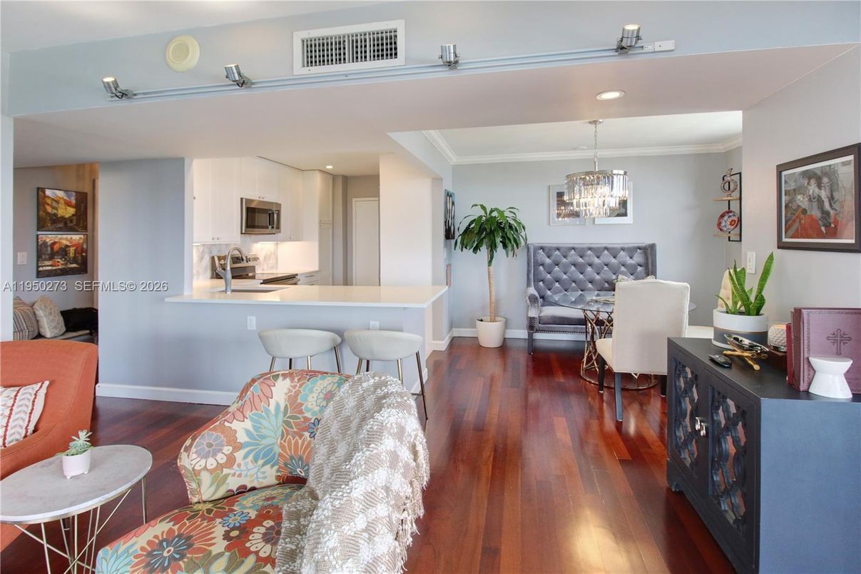 Interior, Kitchen, Living room, Pendant Lights, Recessed Lighting, Wood Texture Flooring